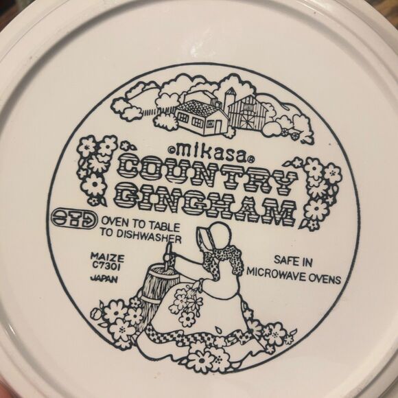 TWO 2 Mikasa COUNTRY GINGHAM 10.75” Dinner Plates Yellow and White Checker MAIZE - Picture 6 of 6